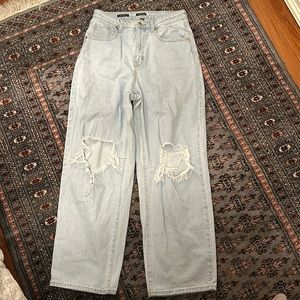 Wild Fable Highest Rise Baggy Jean Light Wash Factory Distressed size 8 29r